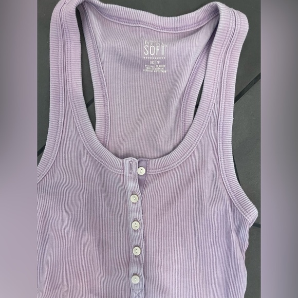 Aerie Button-Up Tank - Picture 2 of 4
